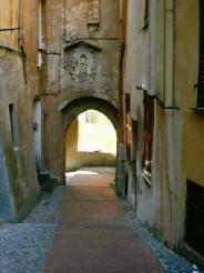 Xtrallusion photo gallery of Italy. Photos, pictures, images and photographs of the Italian Rivieras, the Italian Lakes, the Italian Alps, the Cinque Terre, the Amalfi coast and some of the most beautiful corners of Italy. Plus photos of Italian cities such as Pisa, Milan, Genoa and Rome.